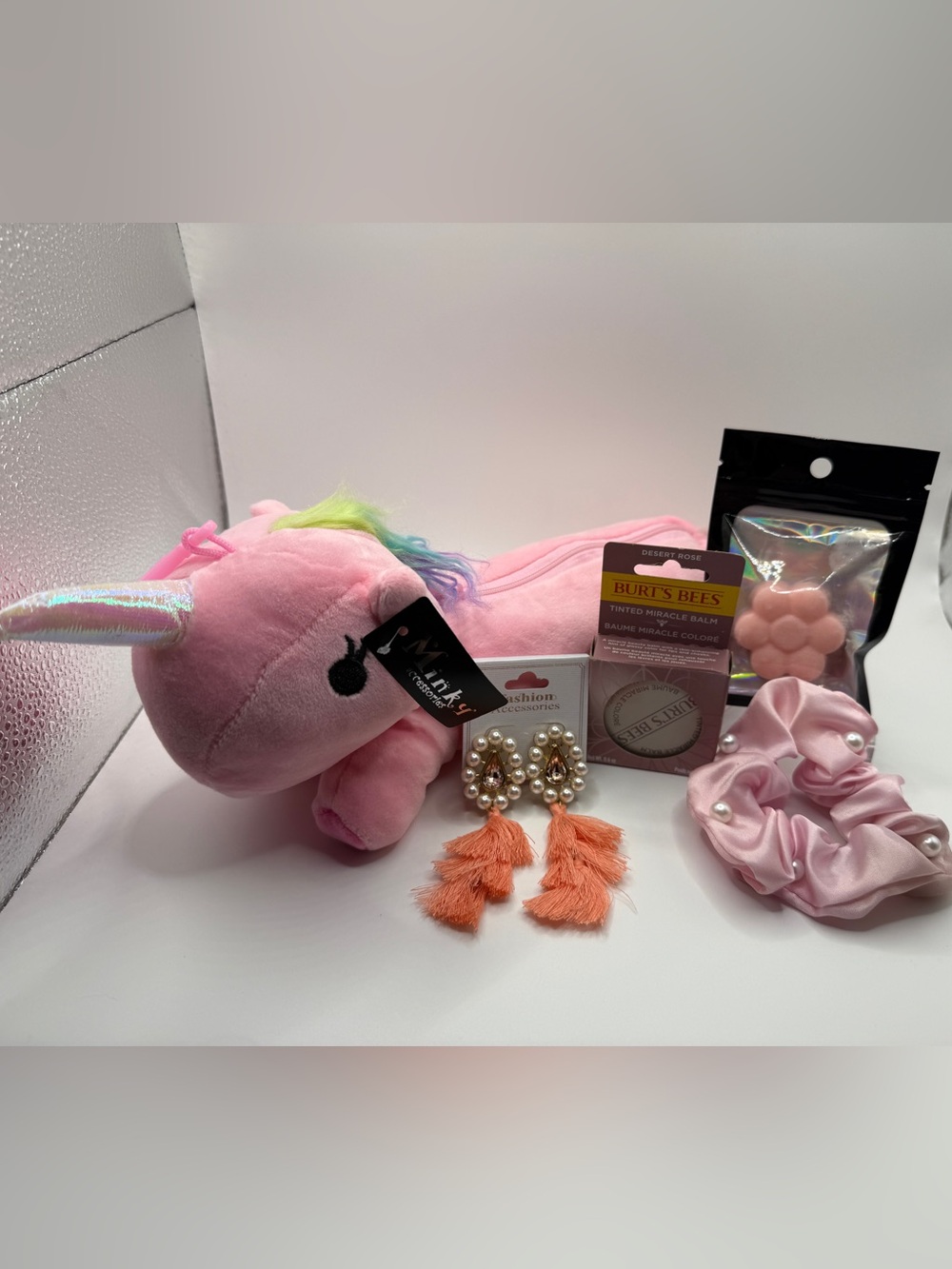 5pc Pink Plush Unicorn Bag with Burt’s Bees, Scrunchie, Tassel Earrings & Soap